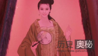 李白是怎么赞美杨贵妃的？